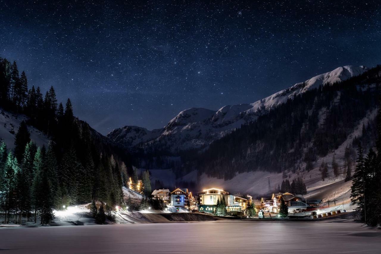 Hotel Salzburger Hof ツァウヘンゼー エクステリア 写真